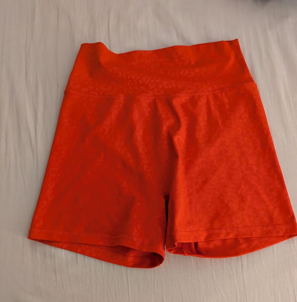 EUC Large BuffBunny Rosa Shorts In Red Leopard